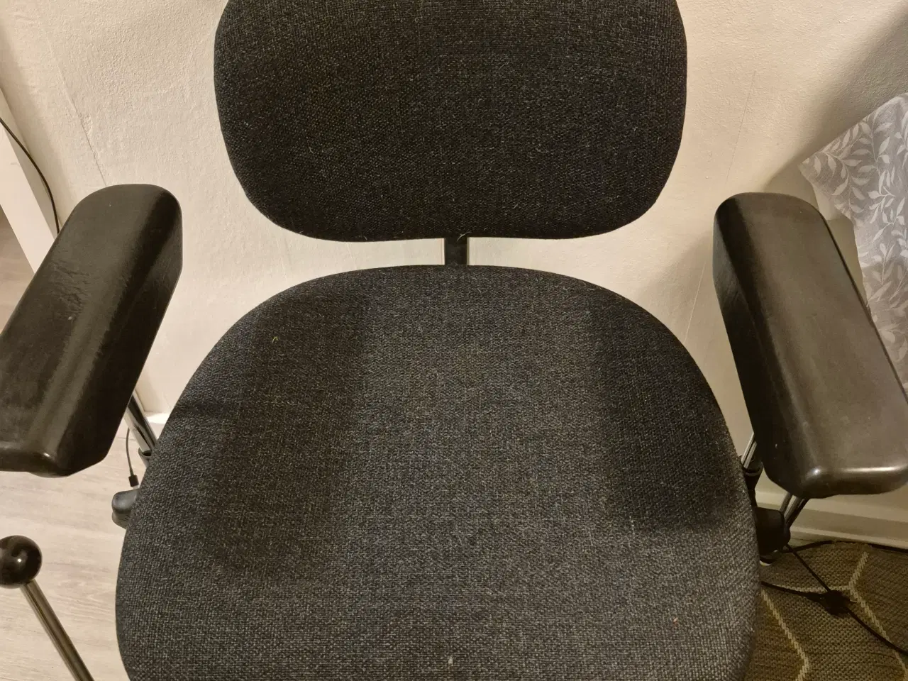 Billede 1 - Velastol i stål og betræk