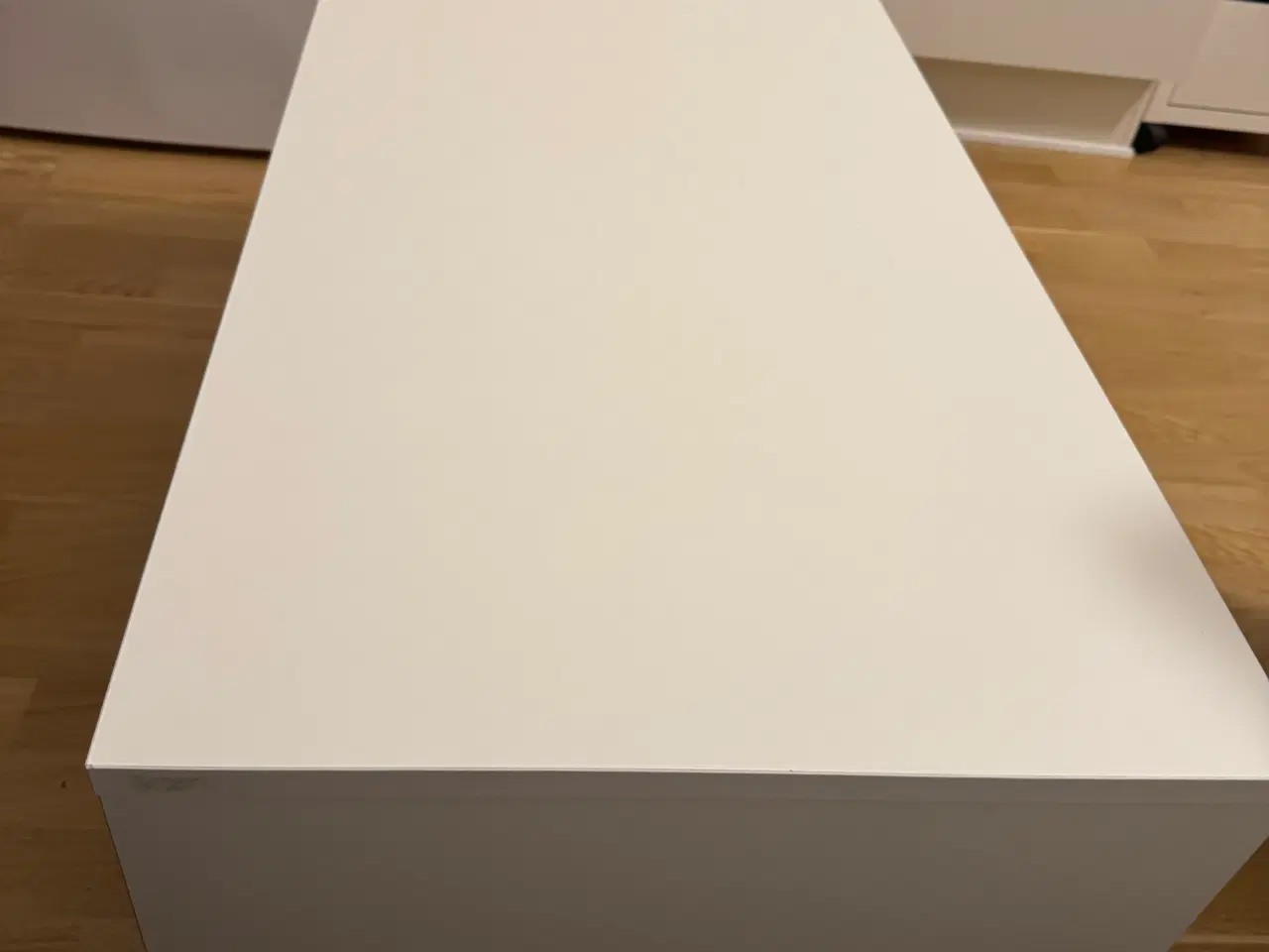 Billede 2 - Hvidt sofabord fra Dallsbolighus