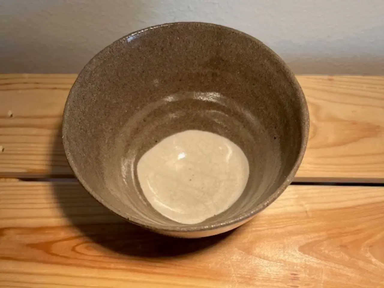 Billede 2 - Unik stentøjsskål med rustik krakeleret glasur