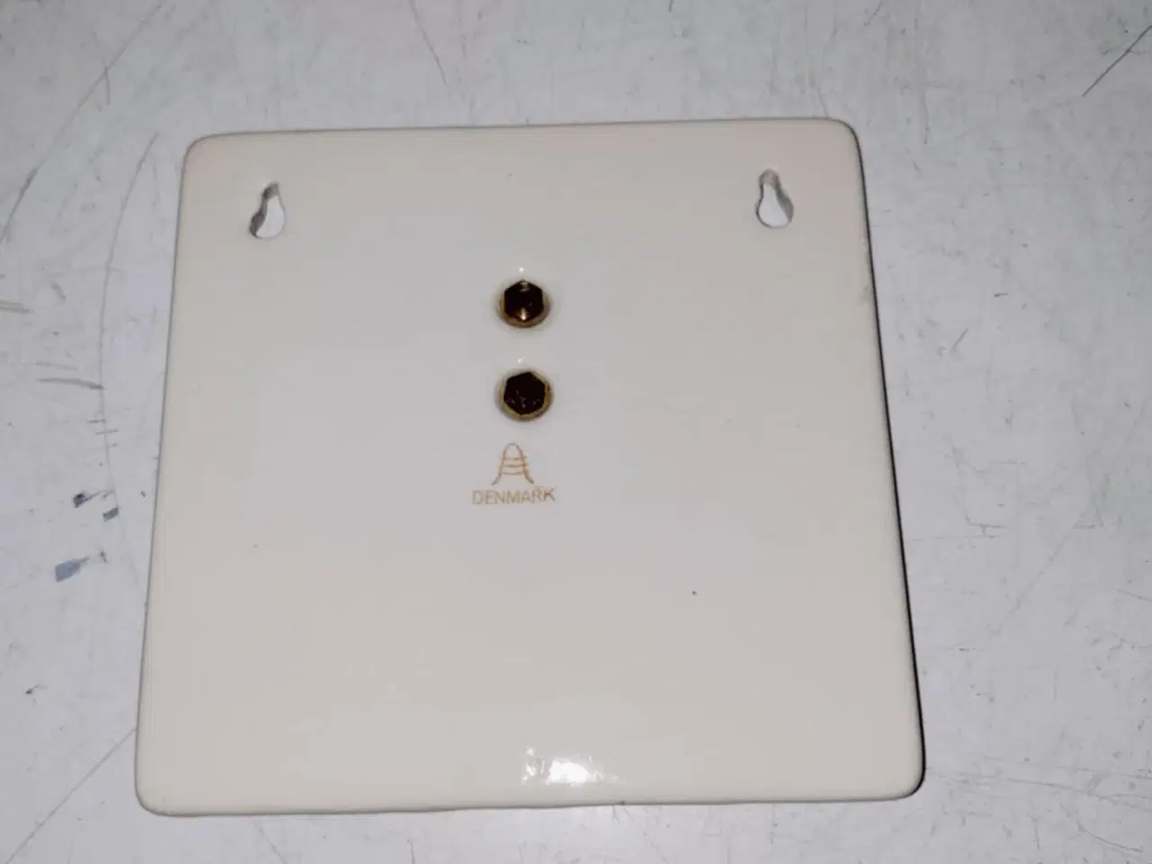 Billede 4 - super flot wc rulle holder fra aluminia 