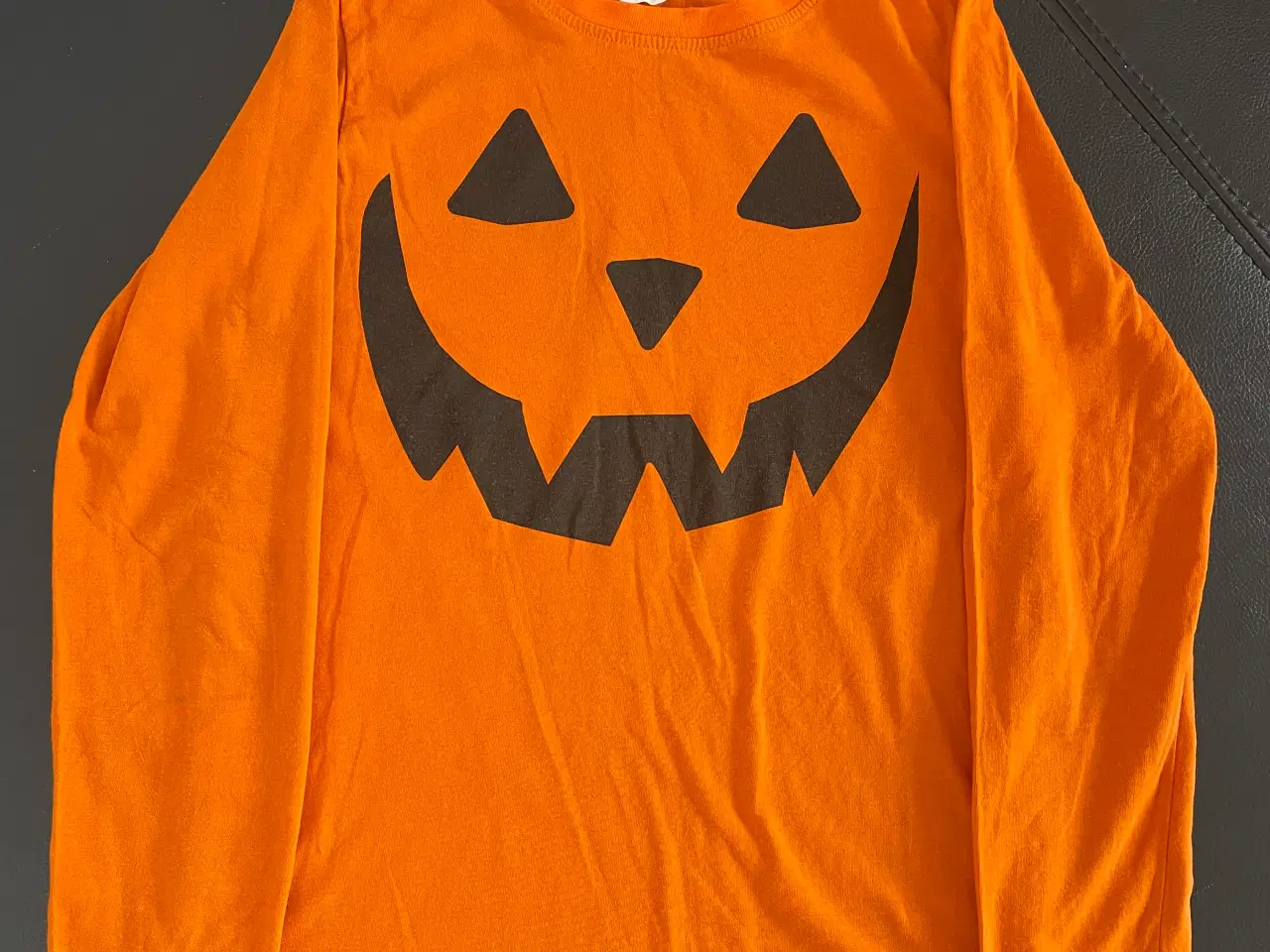 Billede 1 - Trøje Halloween