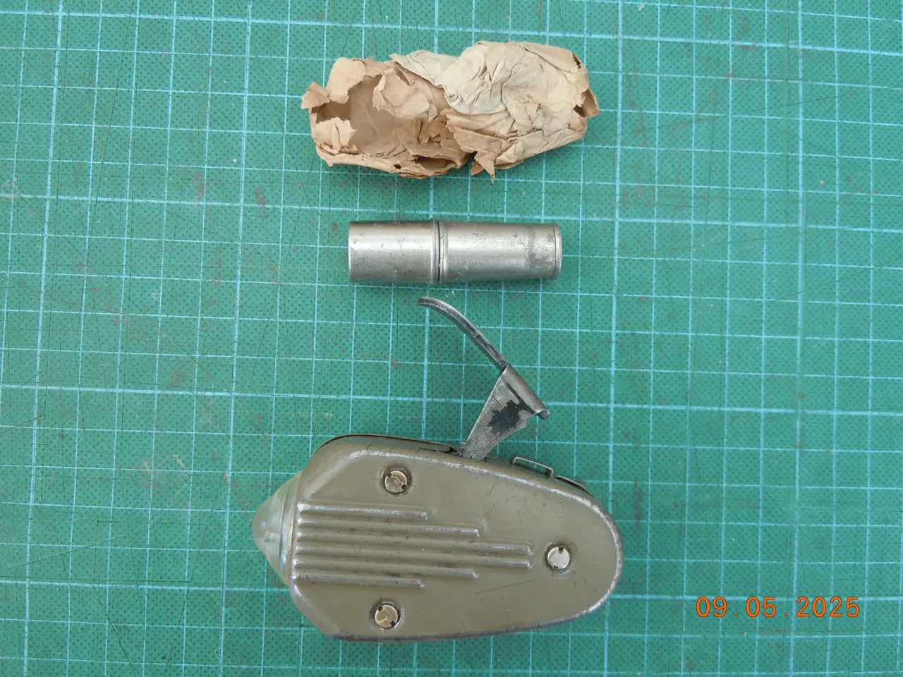Billede 2 - Wehrmacht dynamolygte og benzinfyrtøj.