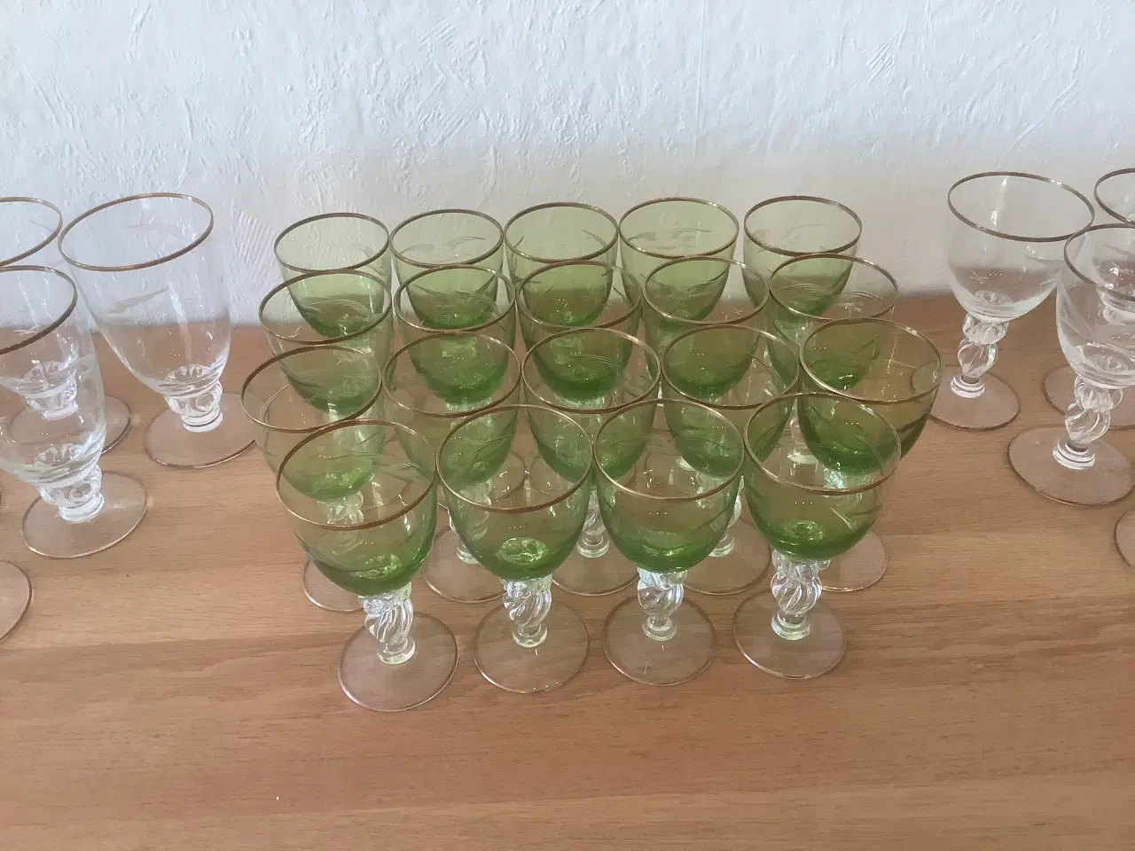 Billede 3 - Lyngby måge glas med guldkant