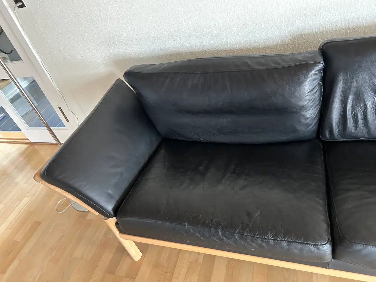 Billede 3 - Lædersofa Indbo Møbler