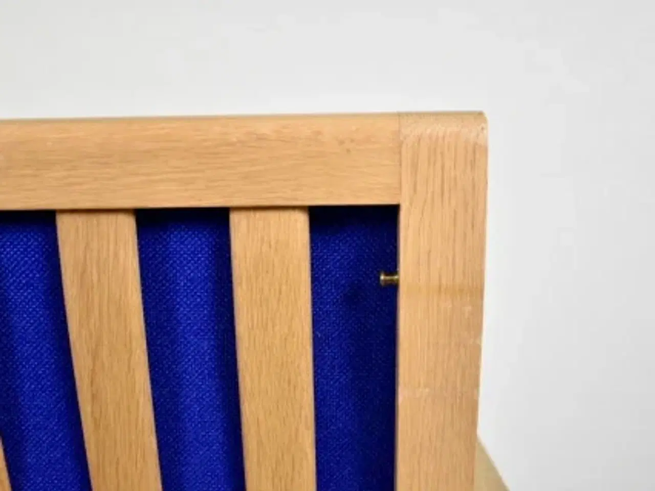 Billede 6 - Børge mogensen lænestol i eg med blåt polster, lav hynde