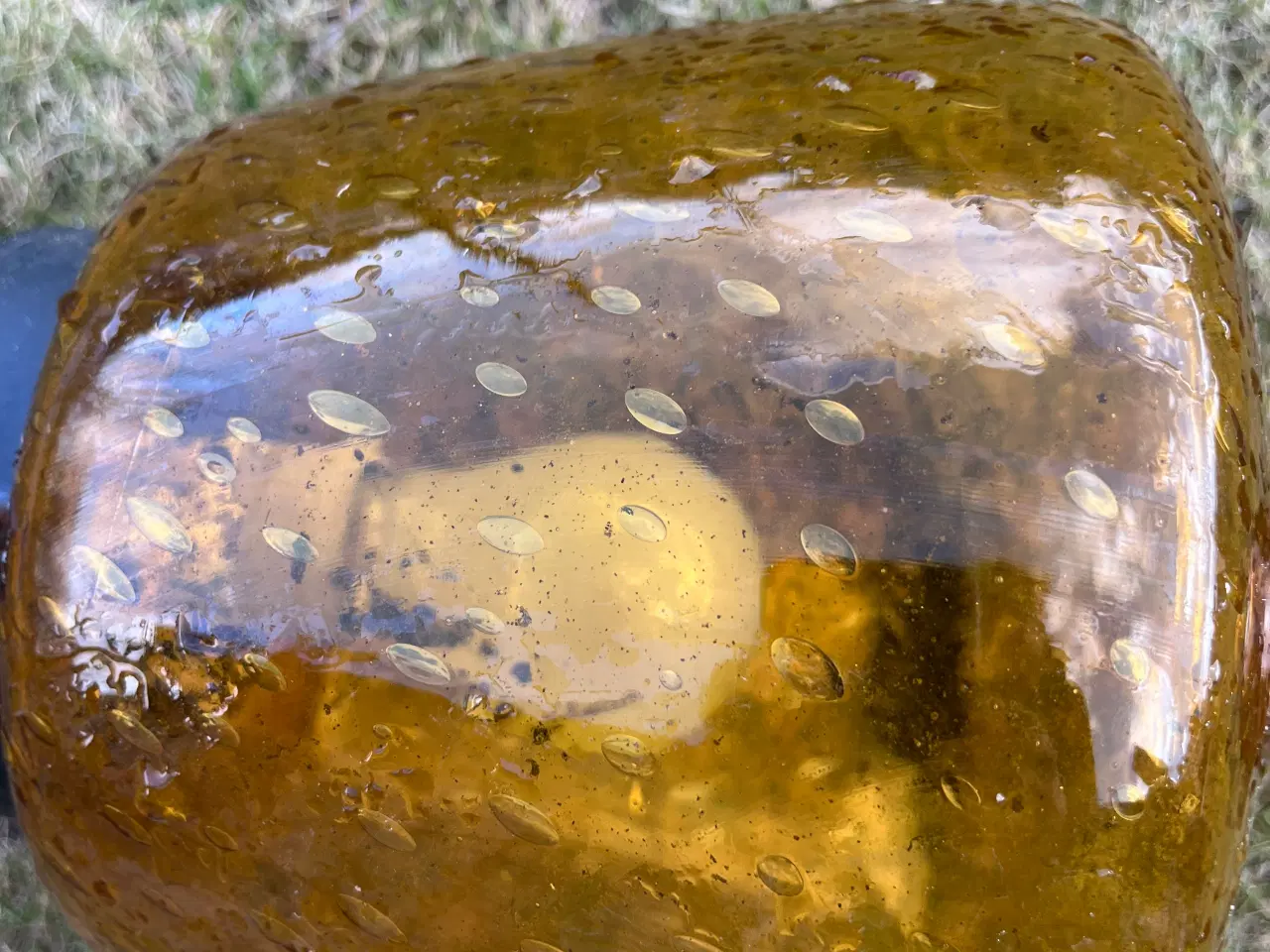 Billede 2 - Flot ravfarvet havelampe i glas 