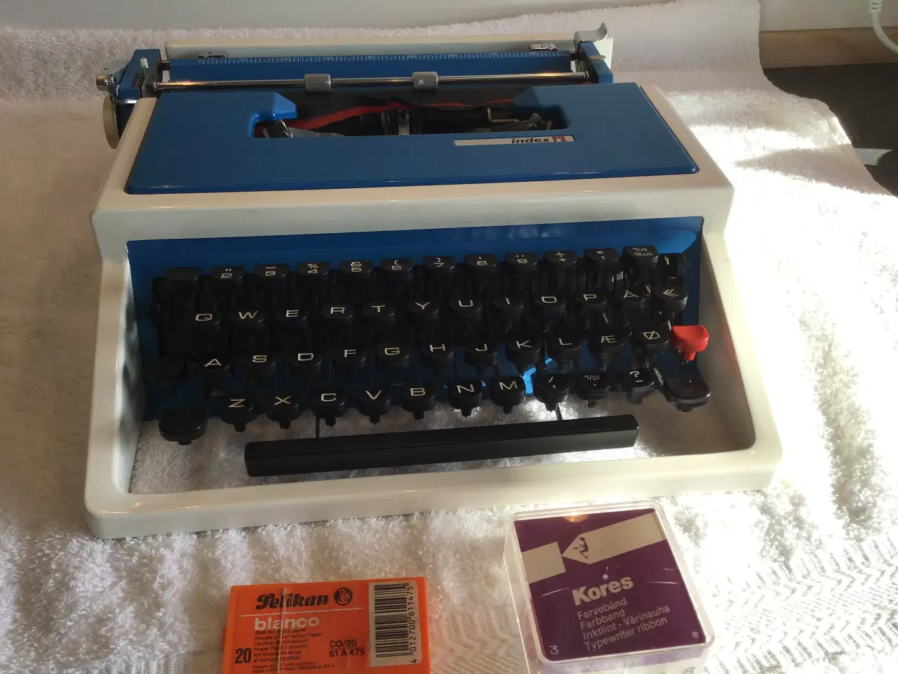 Billede 3 - Skrivemaskine  rejseskrivemaskine, som ny