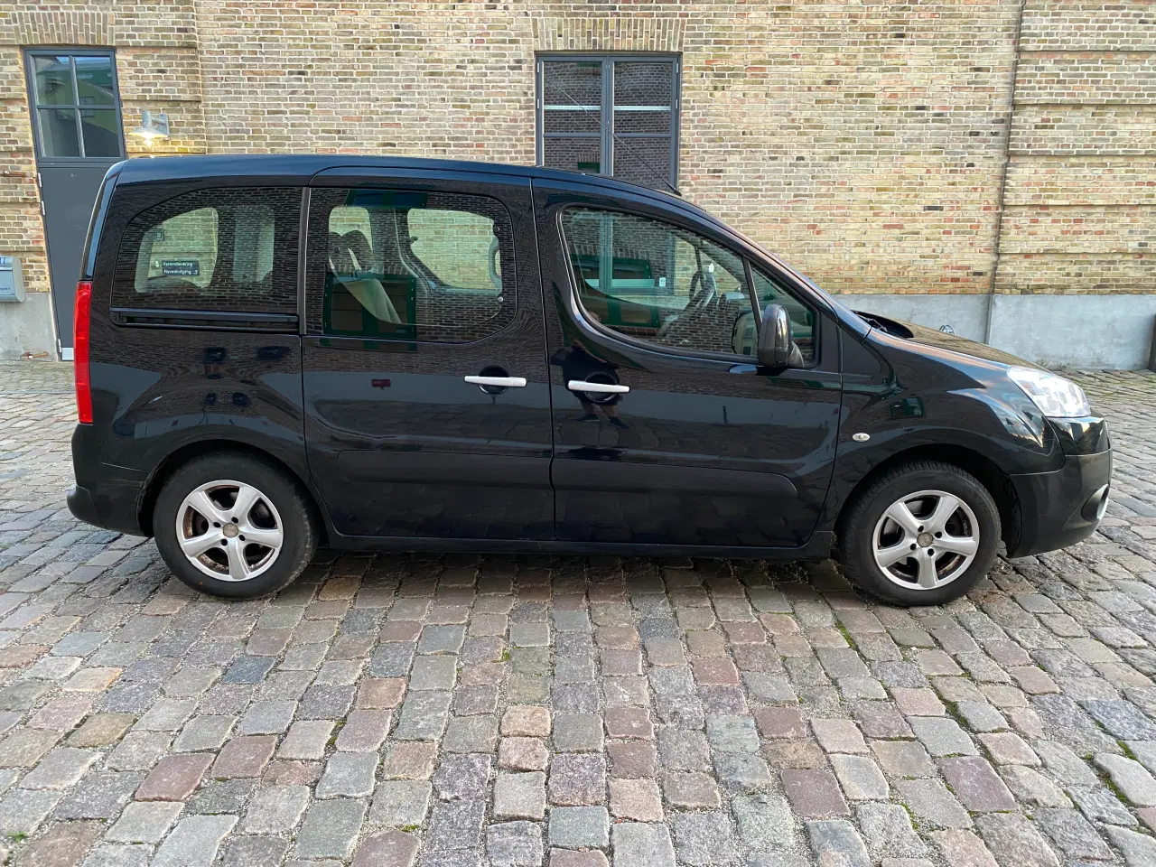 Billede 3 - Peugeot Partner Tepee 1.6 hdi – Nysynet,