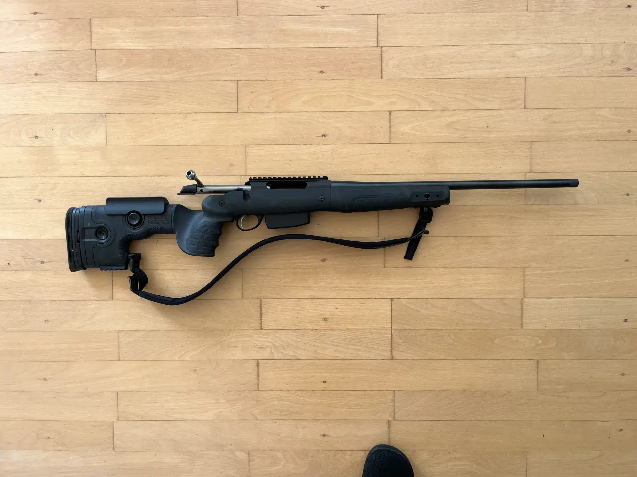 Billede 1 - Tikka T3x  jagtriffel - monteret med GRS skæfte