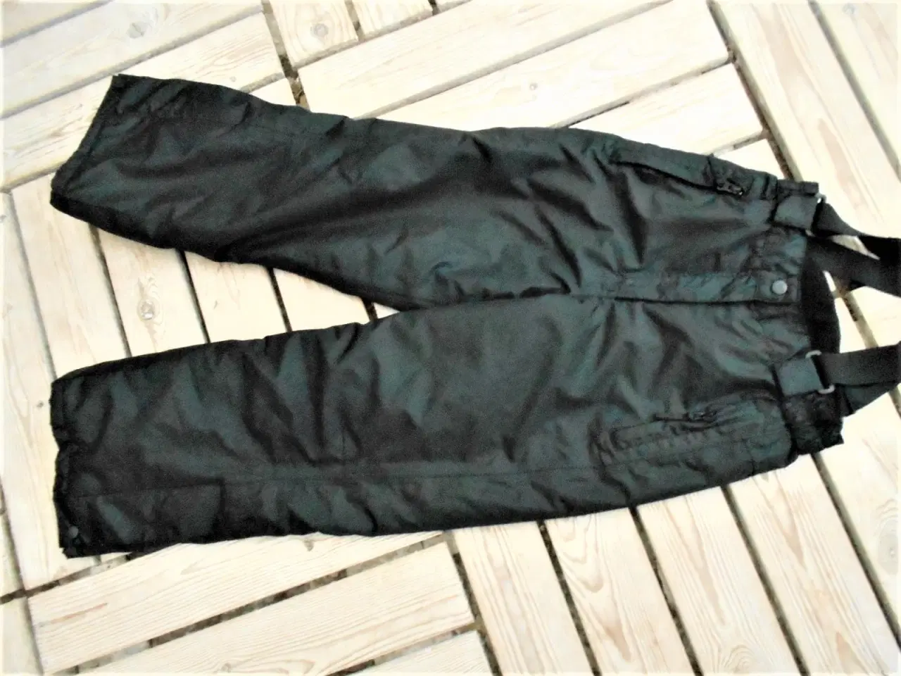 Billede 3 - Skibukser str 10 år