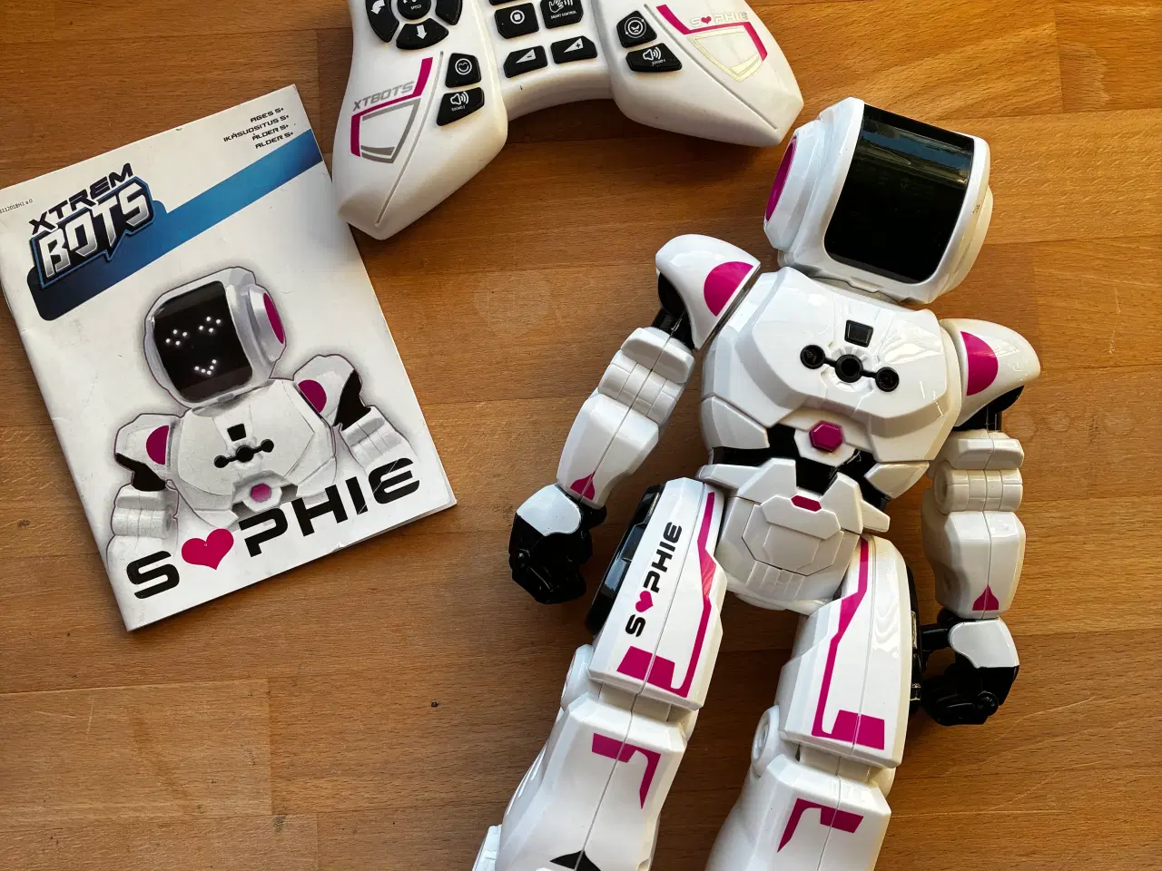 Billede 1 - Xtrem Bots Sophie 