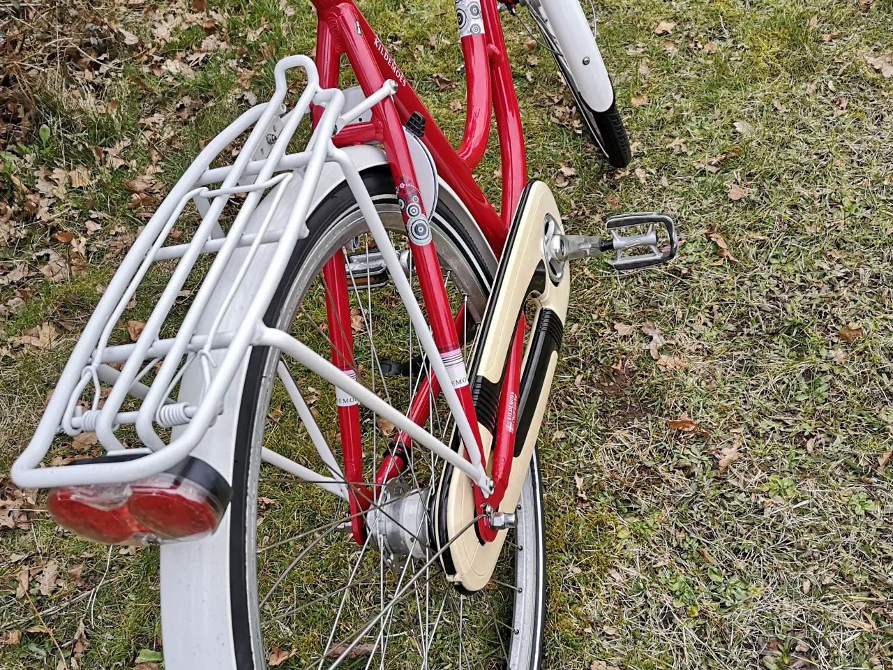 Billede 11 - Næsten ny Kildemoes dame- pige cykel 28" , 55cm ,