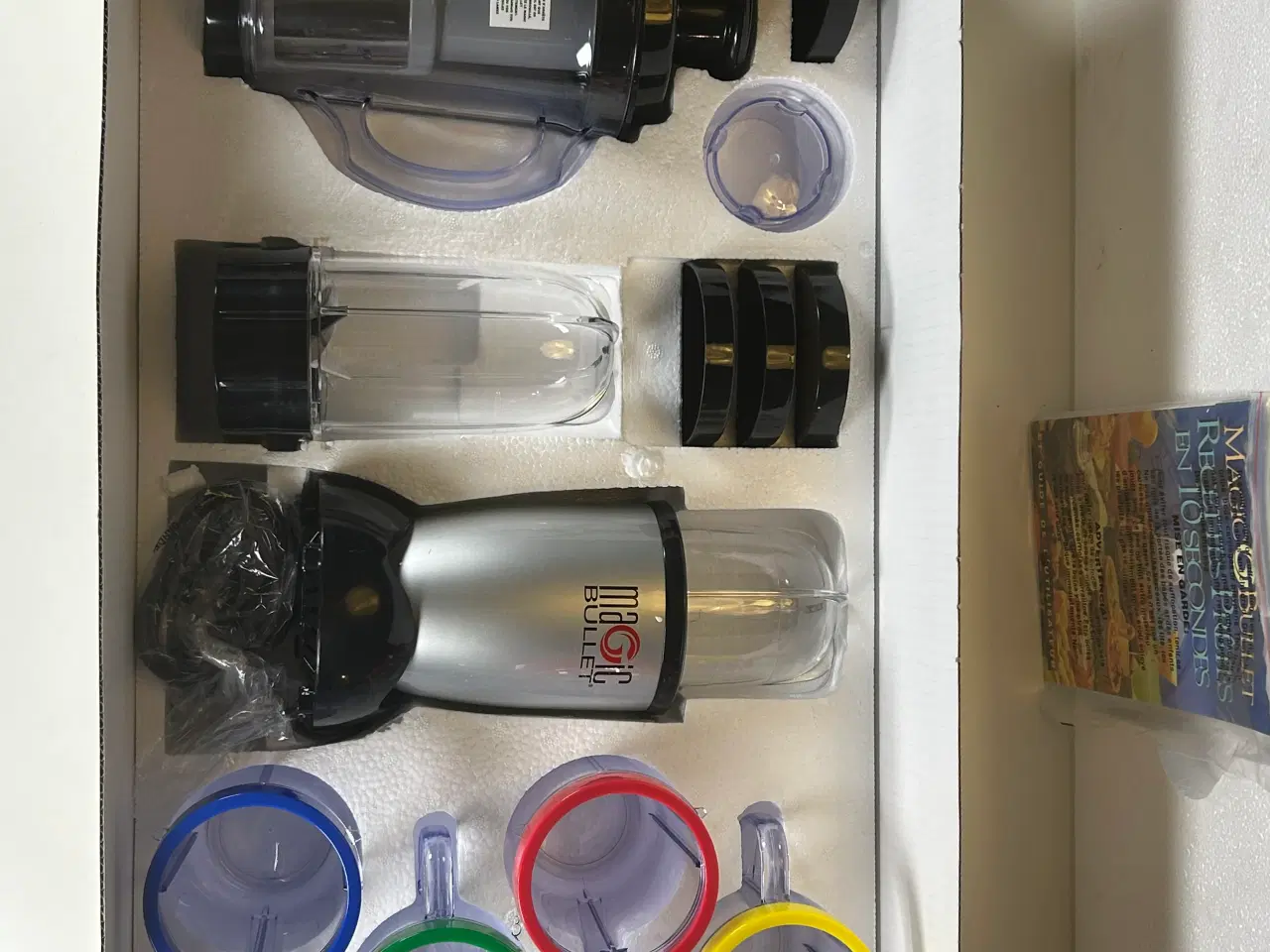 Billede 1 - Magic Bullet blender sæt – komplet + opskriftsbog 
