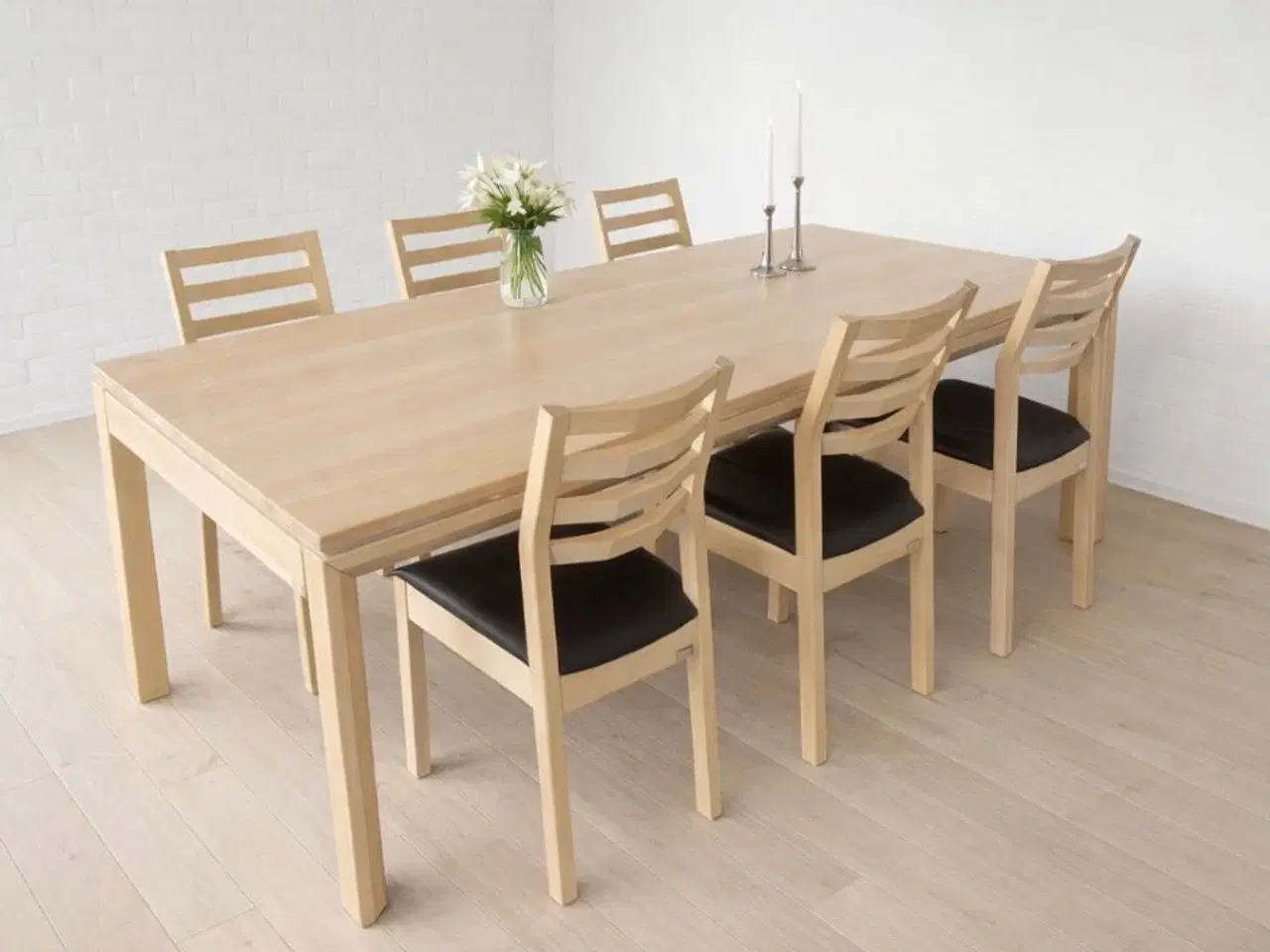 Billede 2 - Spisebord Casø spisebord i massivt sæbebehandlet b