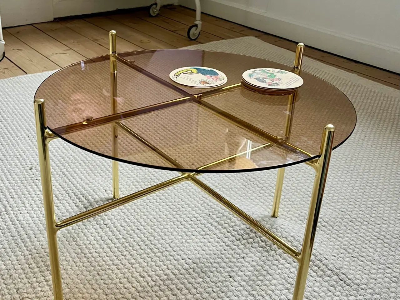 Billede 1 - Sofabord med glasplade