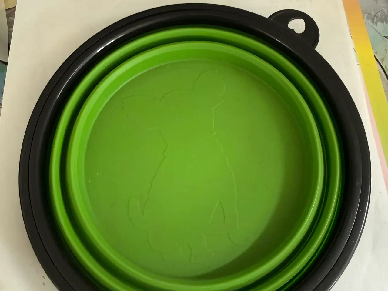 Billede 1 - Hundeskål i grøn og sort