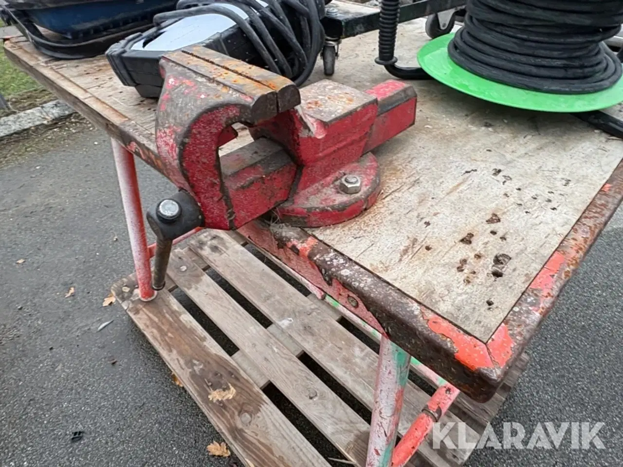 Billede 5 - Bord med skruestik