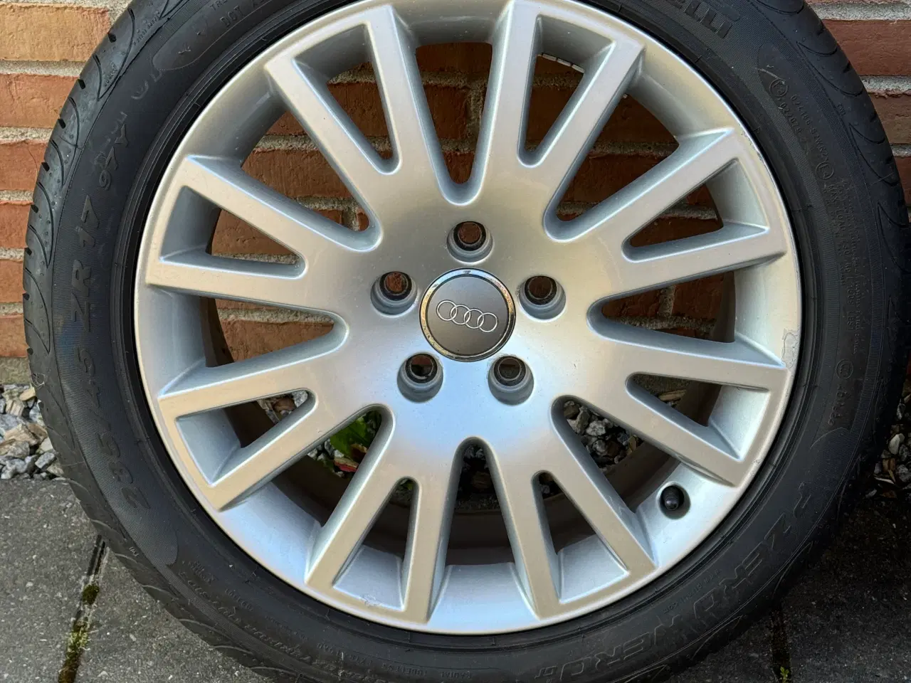 Billede 2 - Original Audi Alu, Dæk: 1000km!