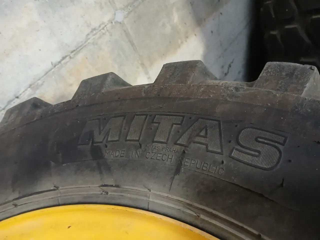 Billede 4 - Mitas 12.5X18