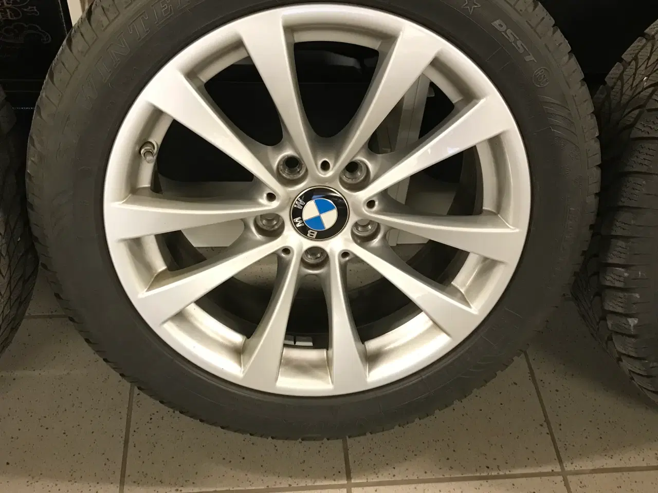 Billede 2 - Vinterdæk til BMW 320d