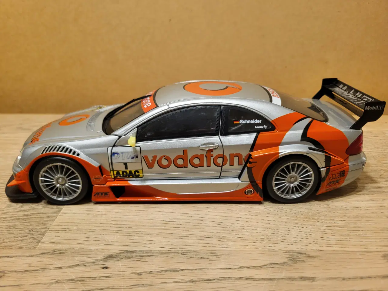 Billede 7 - Modelbiler 3 stk. 600 kr. 1:18