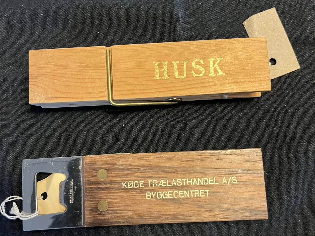 Billede 1 - Huskeklemme og samfundshjælper