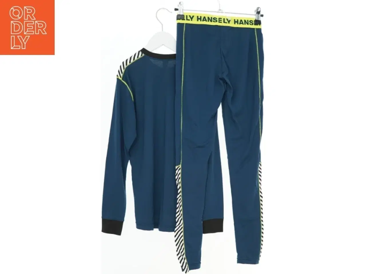 Billede 2 - Blå Helly Hansen sæt fra Helly Hansen (str. 152)