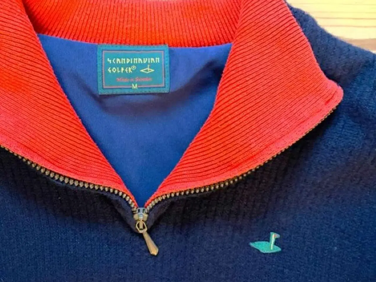 Billede 3 - Windbreaker - vindtæt sweater. Damestørrelse M.