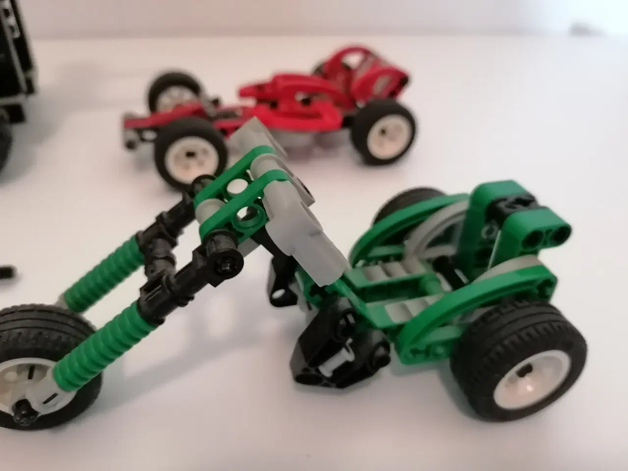 Billede 3 - Lego Technic	Køretøjer, Sælges som vist 