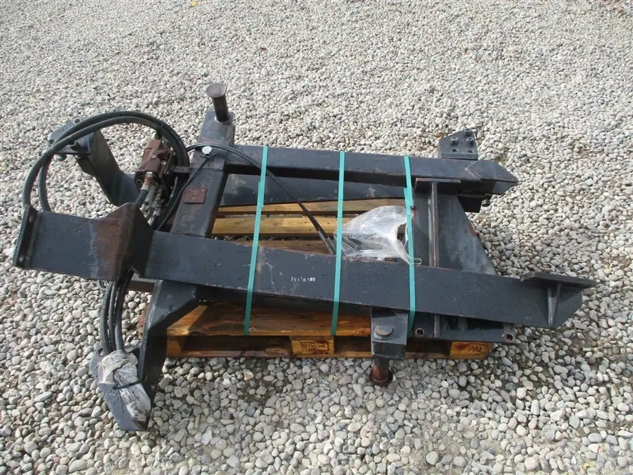 Billede 7 - RIKO med beslag og komplet hydraulik sæt samt skovl.