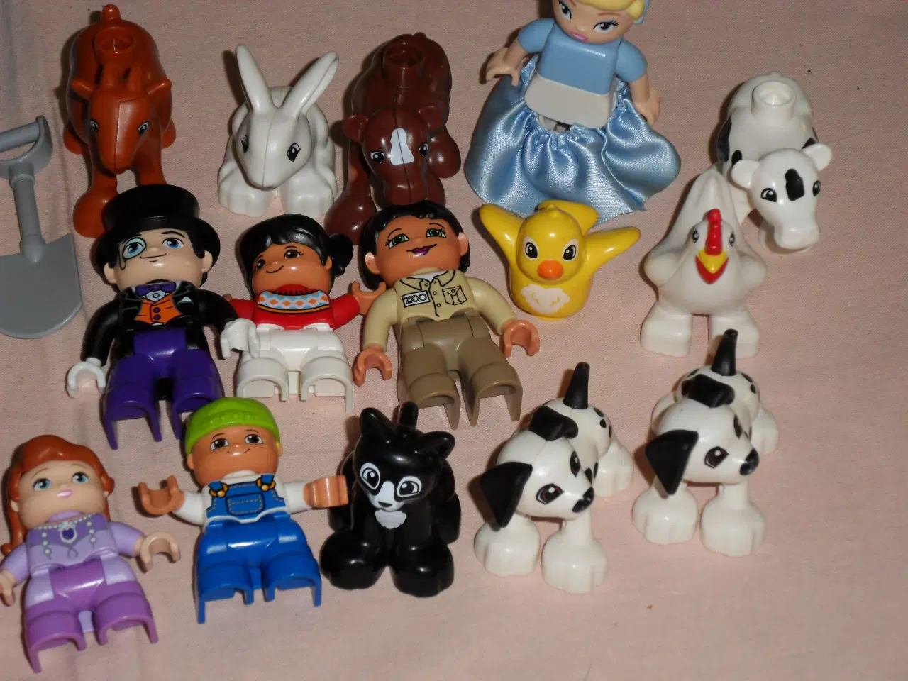 Billede 8 - Lego Duplo. 7 kg. Blandet. Tog. Togbane. Figurer