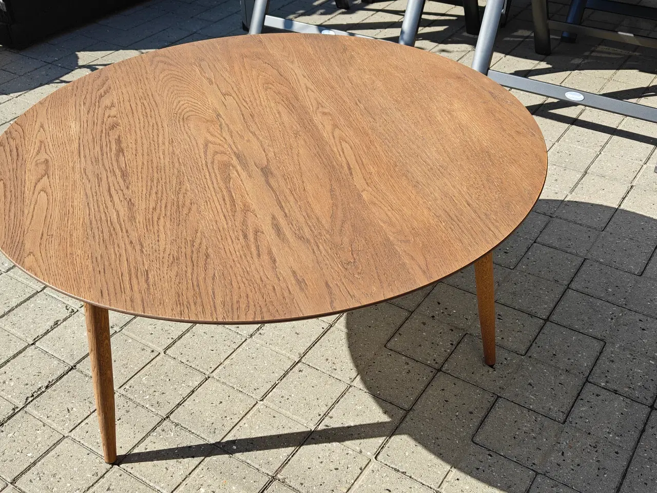 Billede 2 - Sofabord i olieret egefiner, Ø90 cm