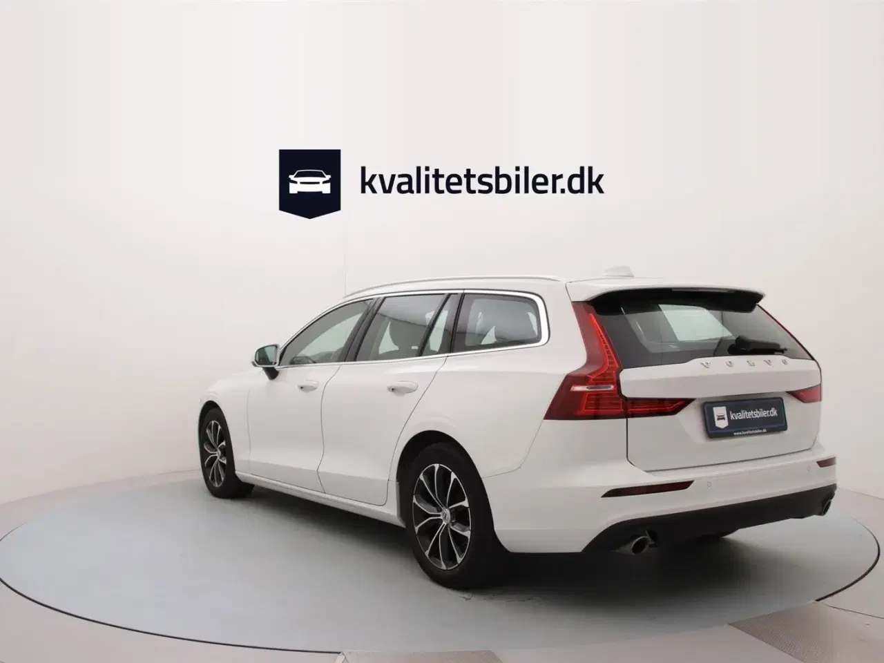 Billede 3 - Volvo V60 2,0 T4 190 Momentum aut.