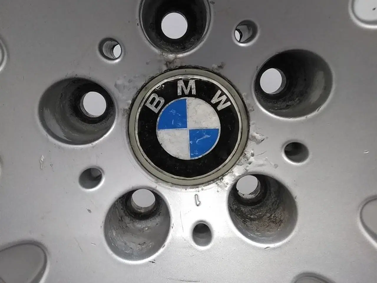 Billede 10 - 18" Org. BMW Alufælge med vinterdæk "Radial Spoke 118" A62760 BMW E63 E64 E63LCI E64LCI F07 GT F07 GT LCI