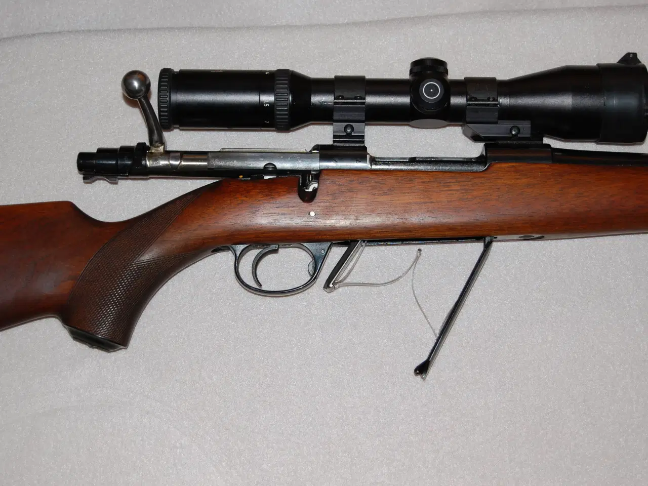 Billede 2 - Jagtriffel sælges hel eller delvist