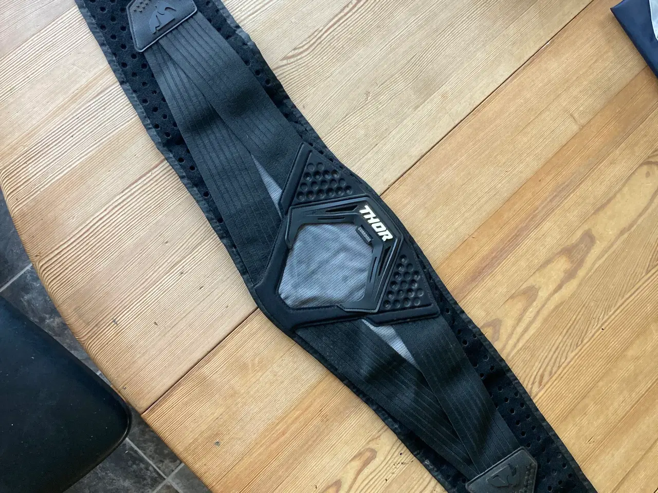 Billede 1 - Thor nyrenældte på 113 cm