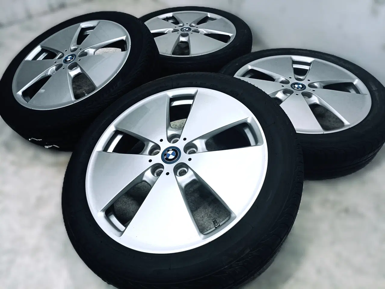 Billede 2 - 5x112 19" ET43 nav 66,6ø BMW i3 sommersæt inkl.TPM
