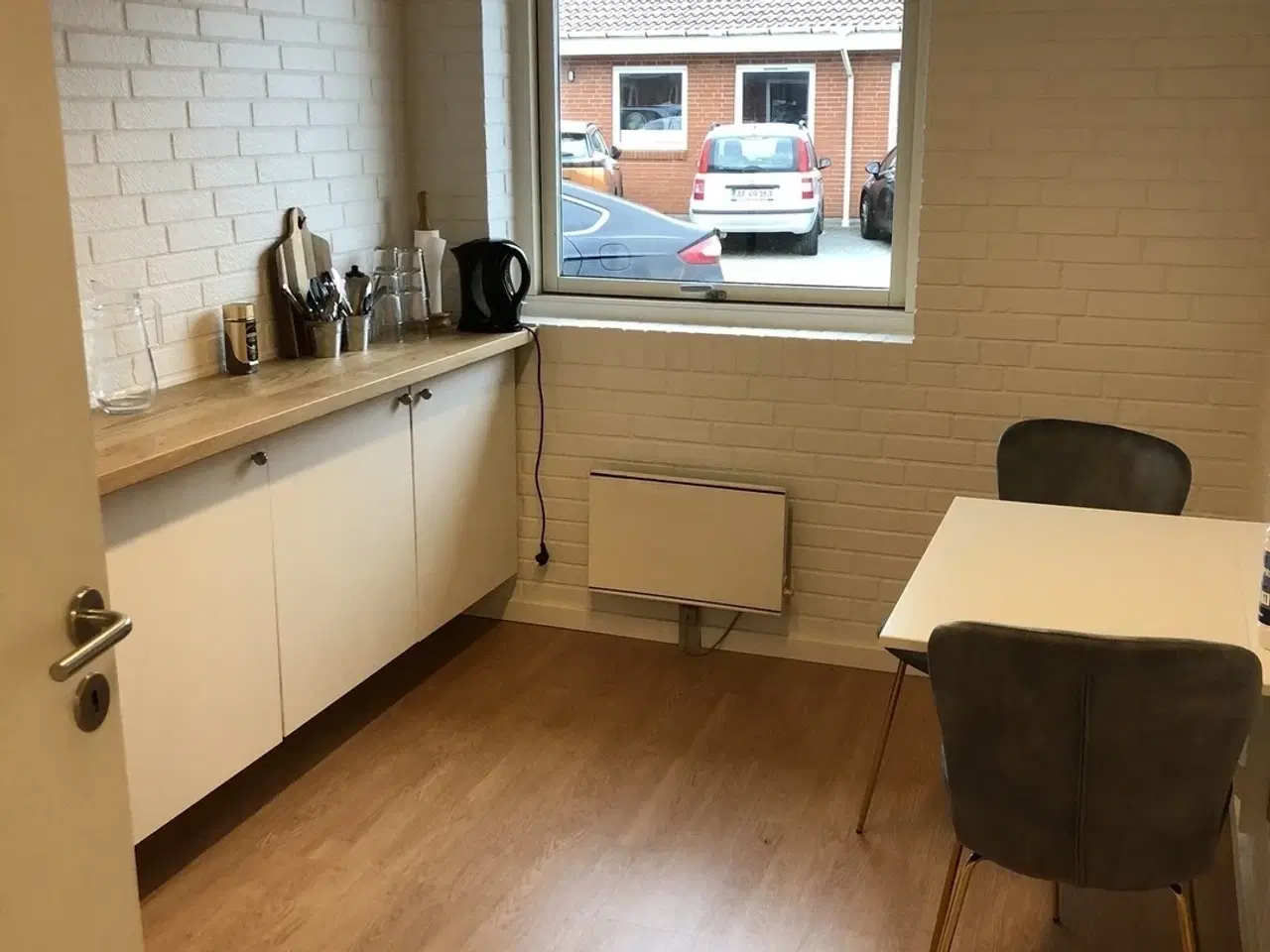 Billede 4 - Produktion/lagerlokale med faciliteter tæt på offentlig transport.