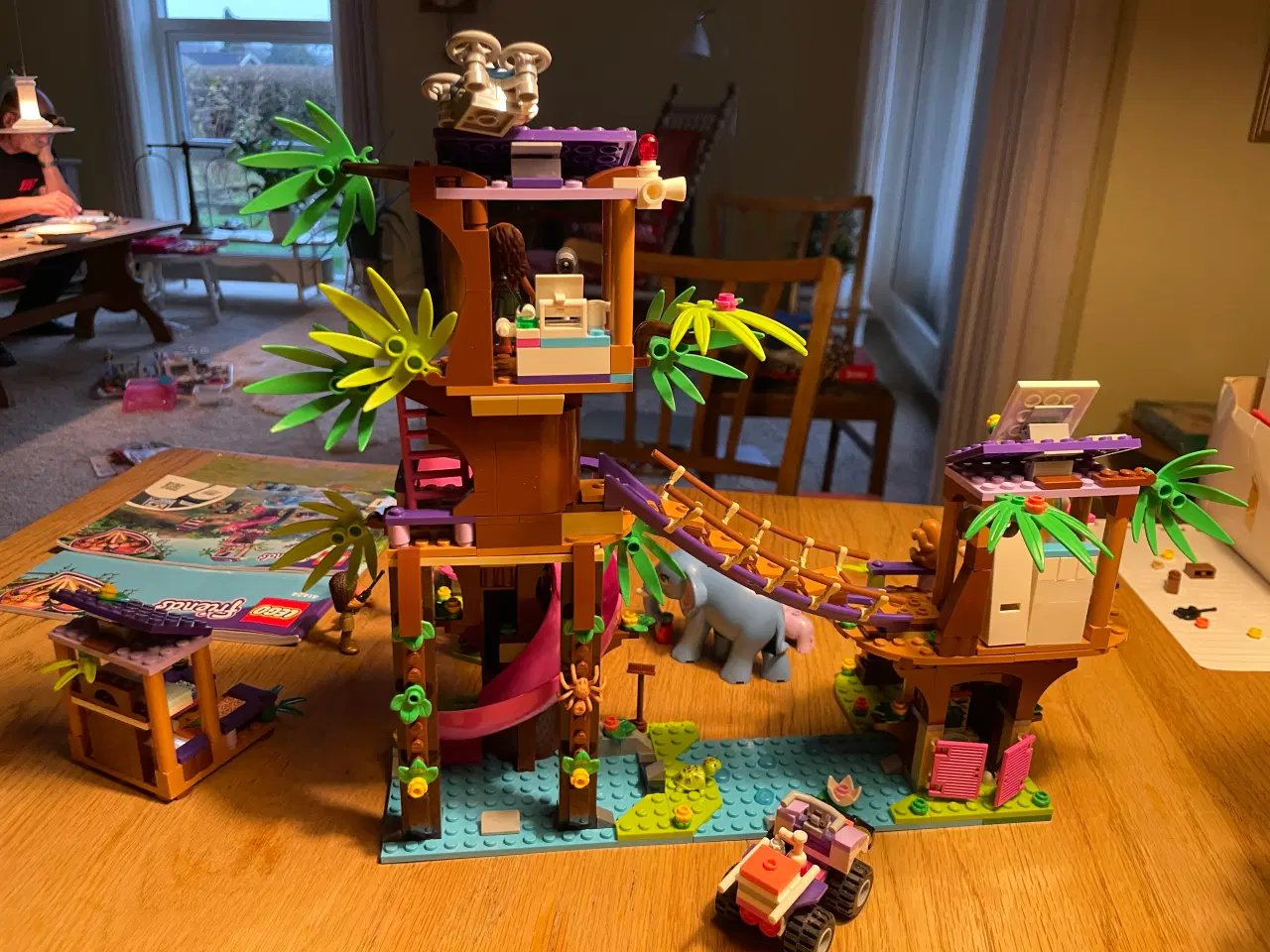 Billede 3 - Lego Friends 41424 Jungle Redningsbase