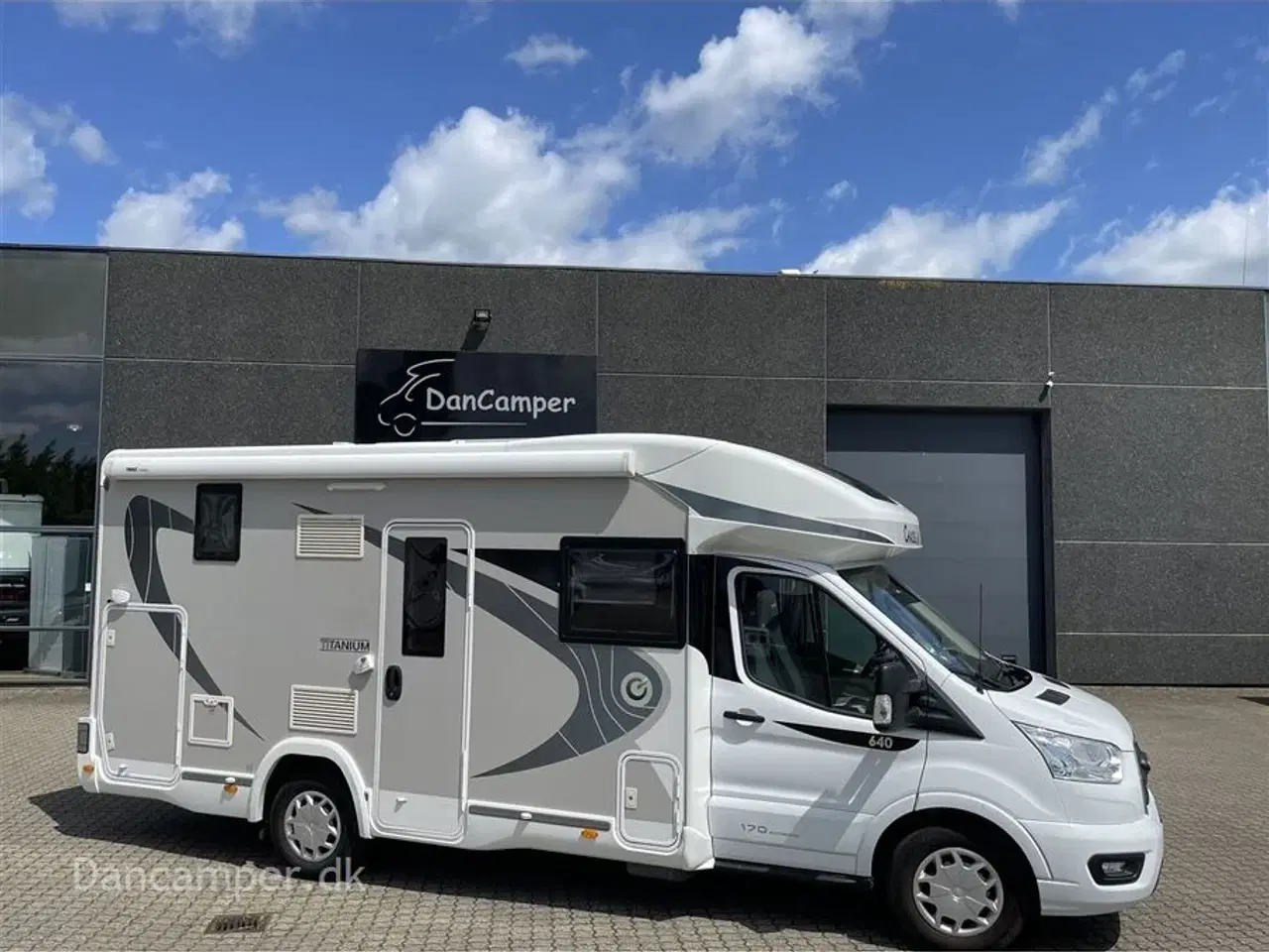 Billede 3 - 2020 - Chausson Titanium 640   Kommissionsbil. Lounge siddegruppe , Dobbeltseng, Populær model , 170Hk, 6-trins automatgear, solcelle, inverter 1500W