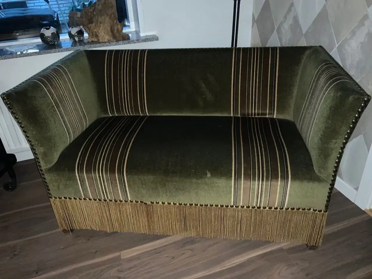 Billede 1 - Lille Grøn Plys sofa
