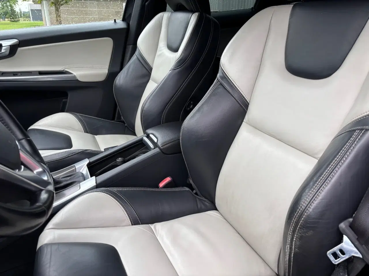 Billede 9 - Volvo XC60 2,4 D5 215 R-Design aut. AWD Van
