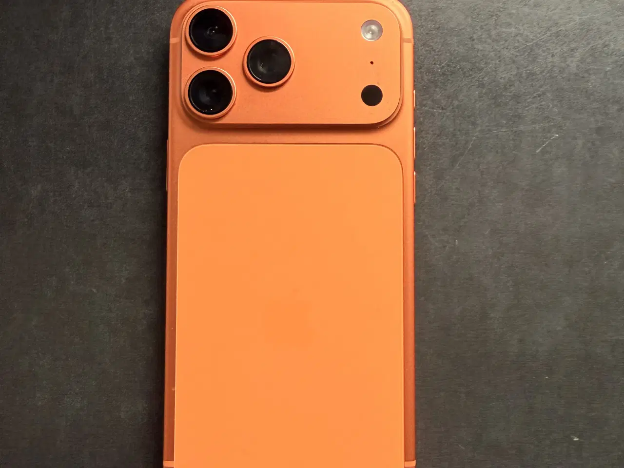Billede 2 - iPhone 17 Pro Max 256GB Orange - Som Ny