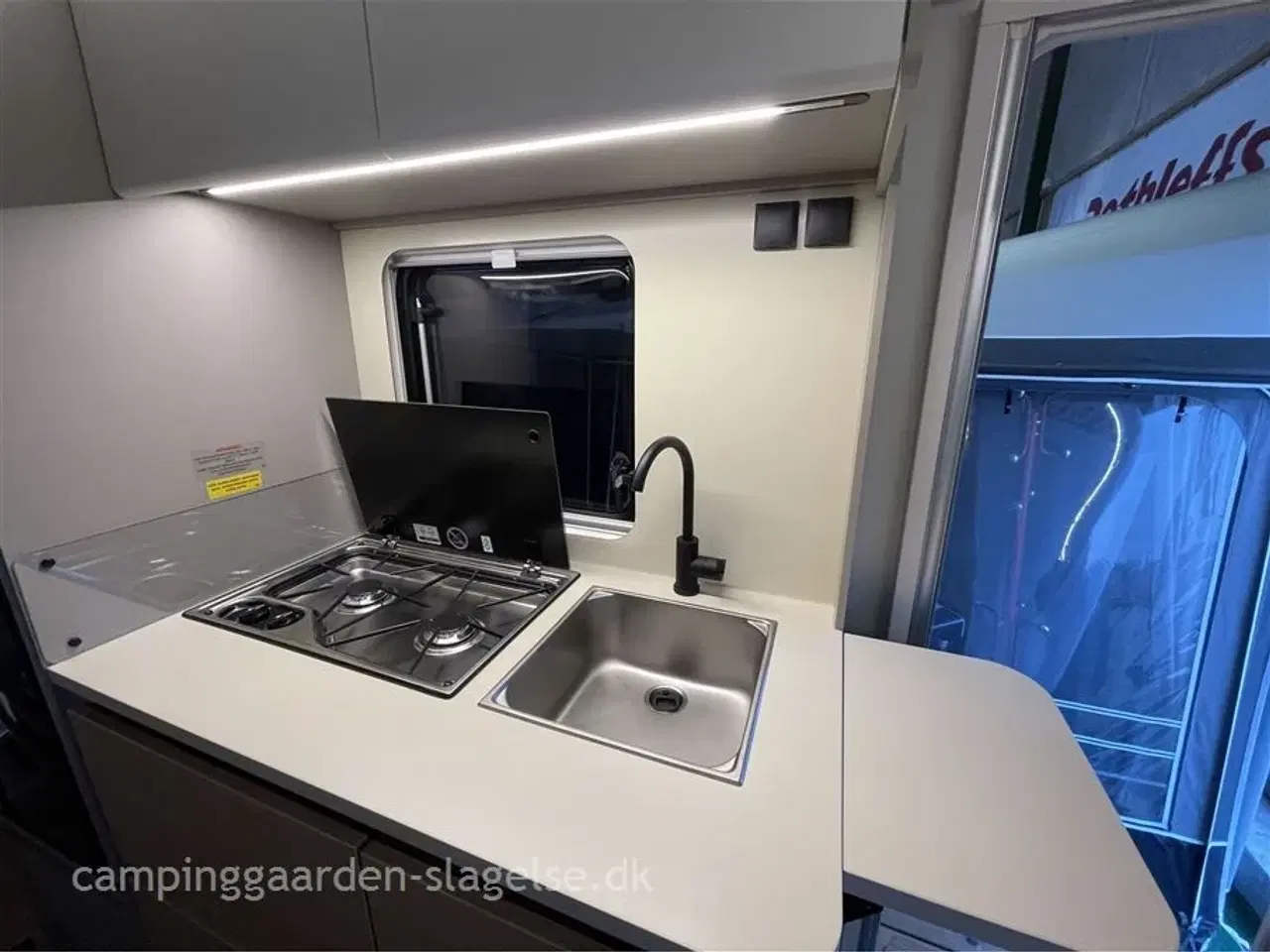 Billede 9 - 2026 - Adria Action 391 PD   Ny Adria Action 391 PD – Let, Komfortabel og El-bilvenlig