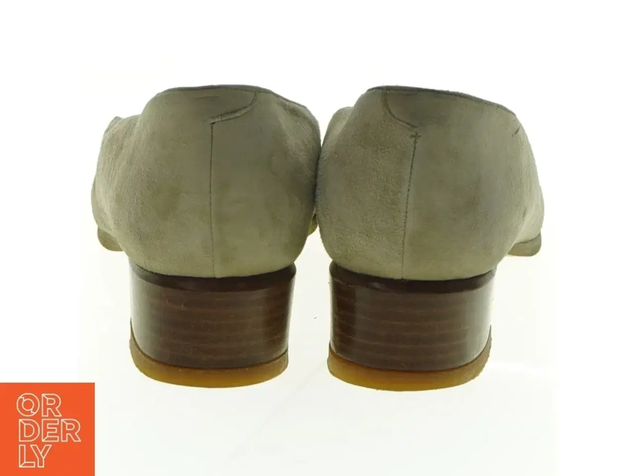 Billede 2 - Damepumps i ruskind fra Shoe Biz (str. 39)