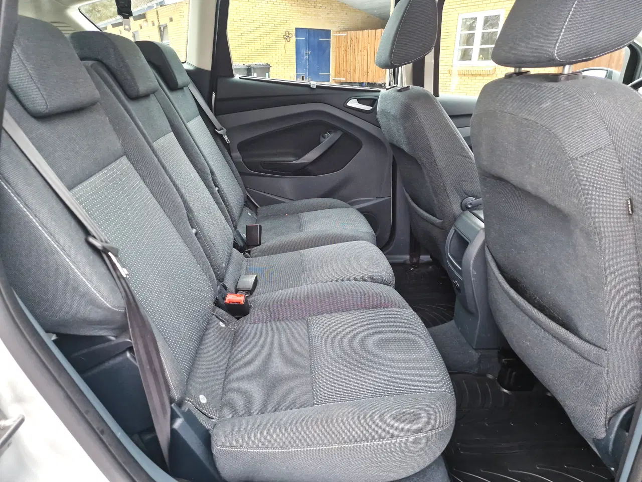 Billede 10 - Velholdt, driftssikker og komplet udstyret familie