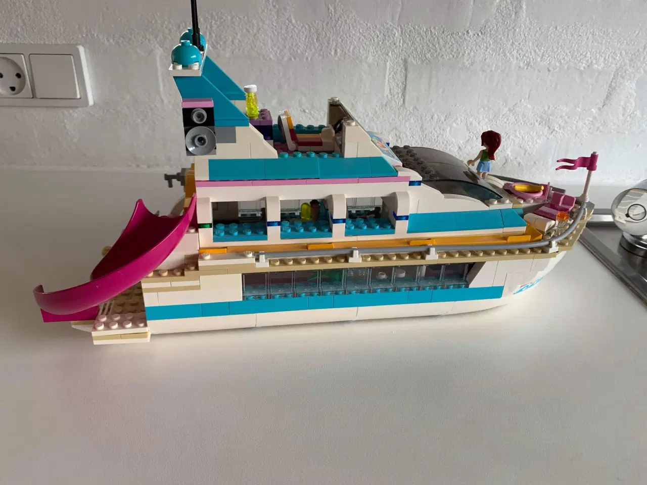 Billede 11 - Lego Friends Delfinbåden 41015