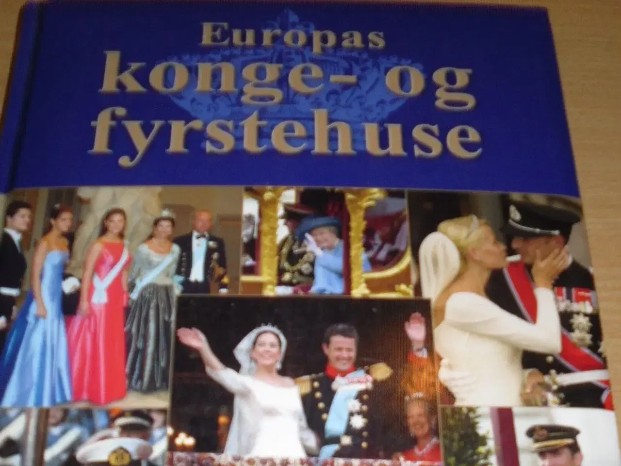 Billede 1 - KONGE- og Fystehuse.