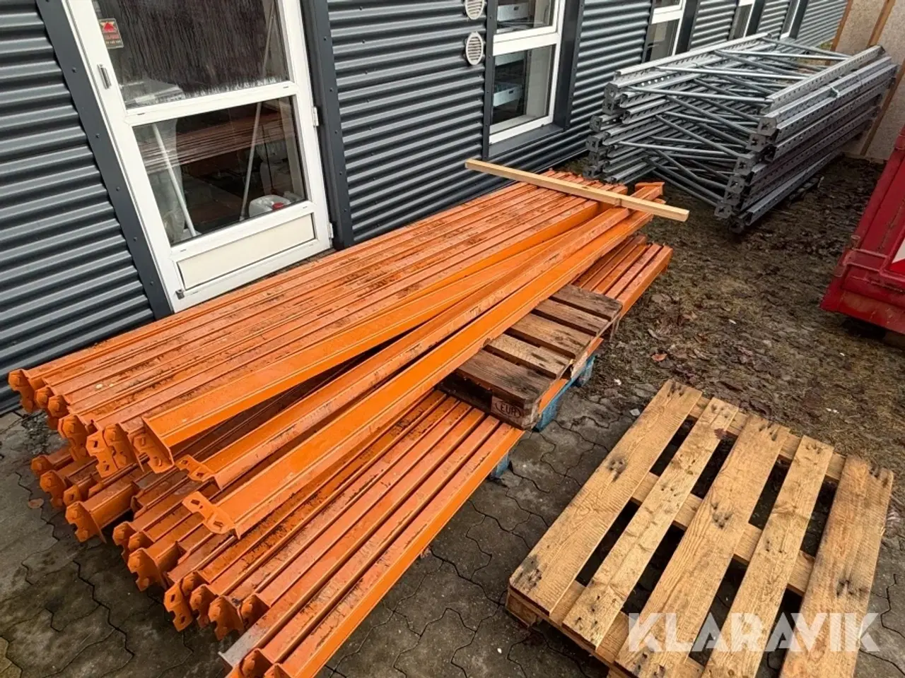 Billede 1 - Pallereol 54 pallepladser