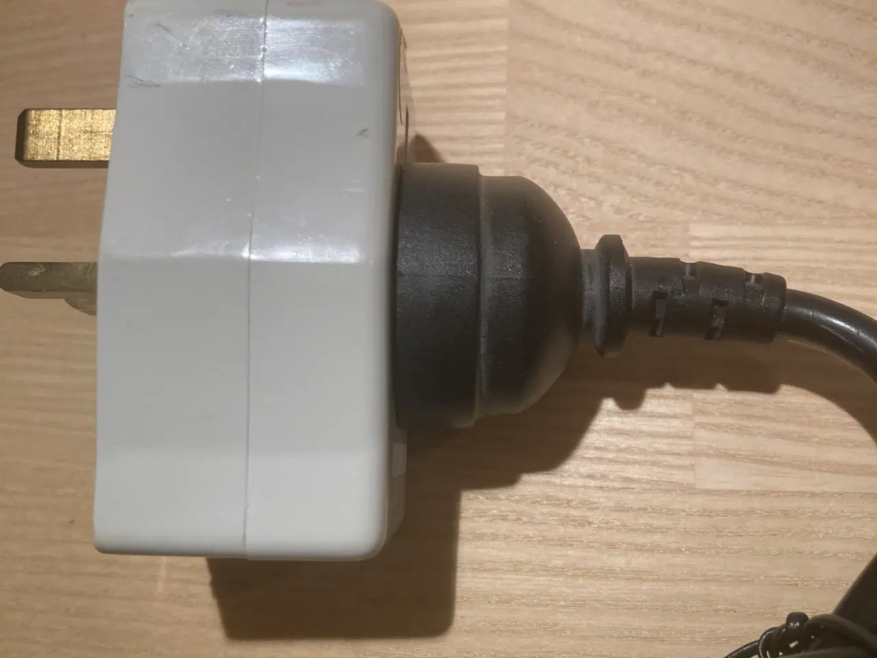 Billede 7 - 13 Amp / 250 Volt EU/DK til UK netstik adapter